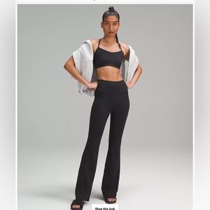 LuluLemon groove yoga pant. Size 6 reg.